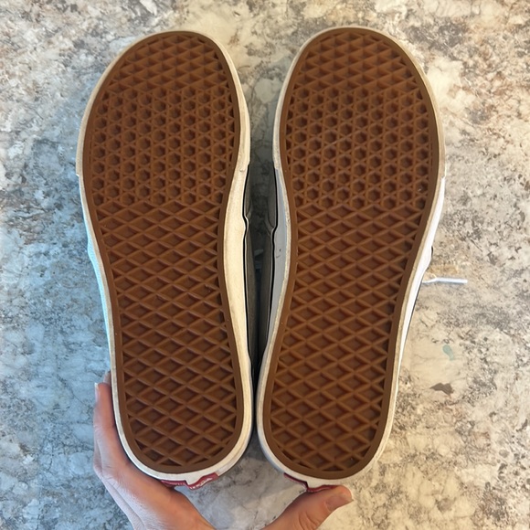 Men’s vans size 11 - Picture 3 of 4